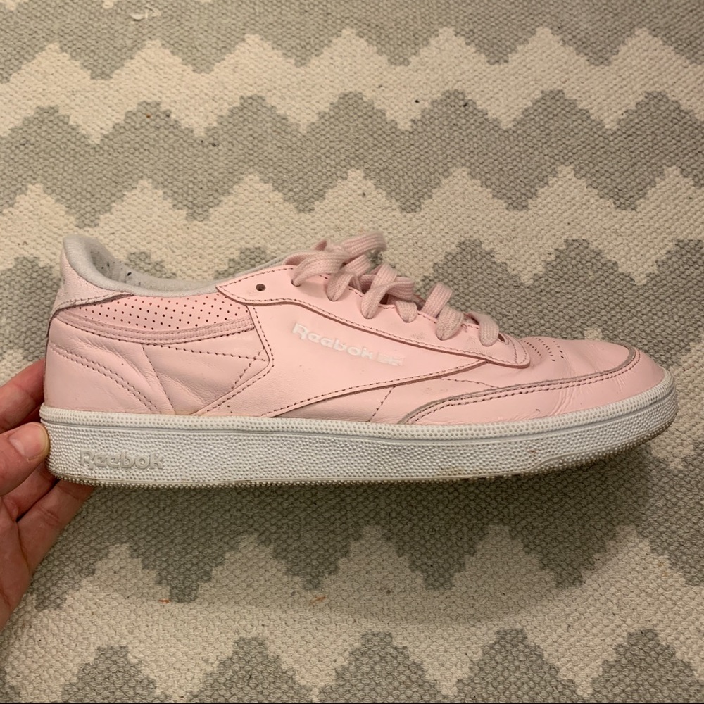 Reebok Classic Women’s Leather Sneaker